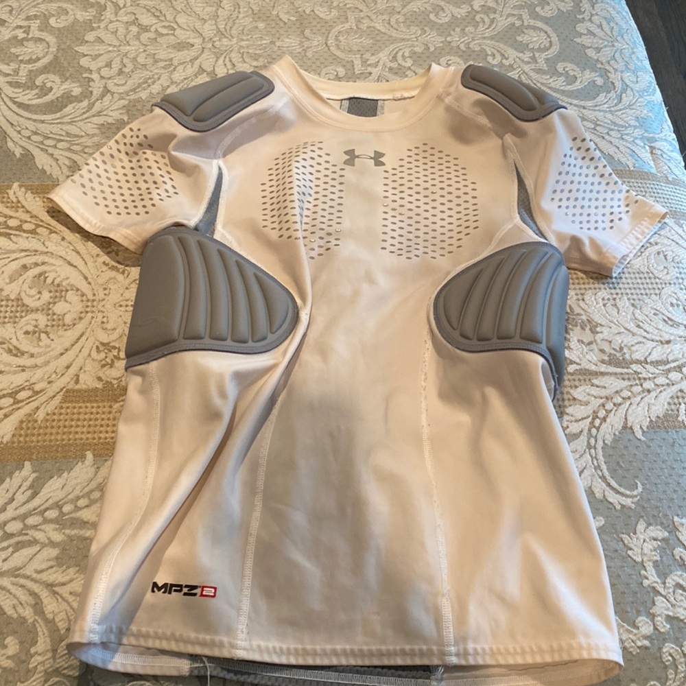 Underarmour youth X-Large heat gear